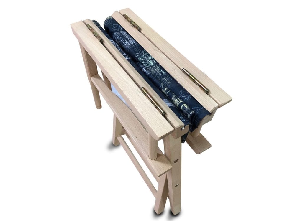 directors chair which can fold